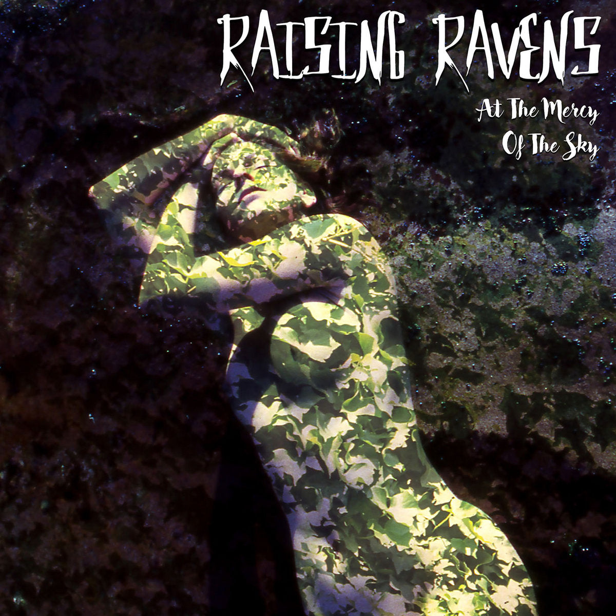Raising Ravens - At The Mercy Of The Sky 7" + CD