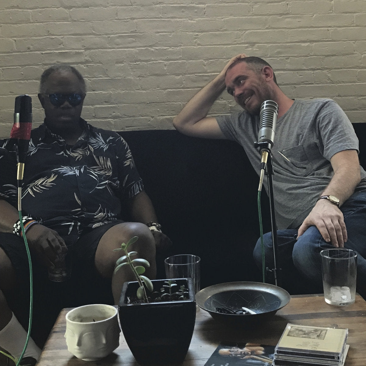 Graham Lambkin & Joe McPhee - The Wolf Has Come Down From The North 7"